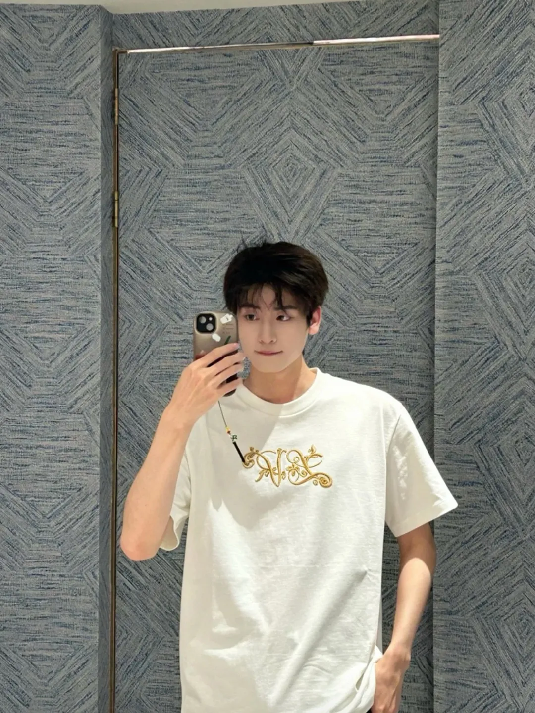 Louis Vuitton/Louis Vuitton gold flower signature embroidered short sleeves